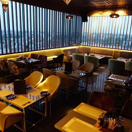 Hotel Red Orchid Kanpur Exterior foto